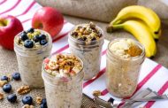 A Simple Overnight Oats Recipe with 5 Flavor Ideas